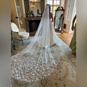 Custom 3D floral cathedral veil